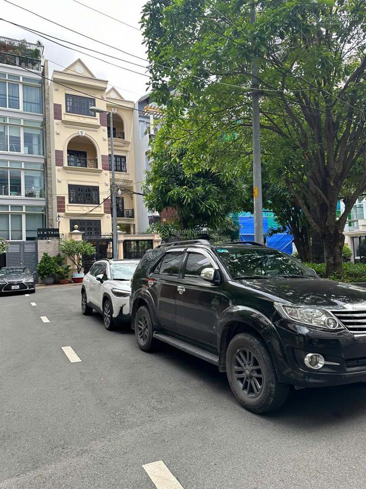 Cho thuê nhà nc 2mt 284f nguyễn trọng tuyển p10 pn dt 4,3x20 trệt 3 lầu st 5pn 6wc giá 47tr/th