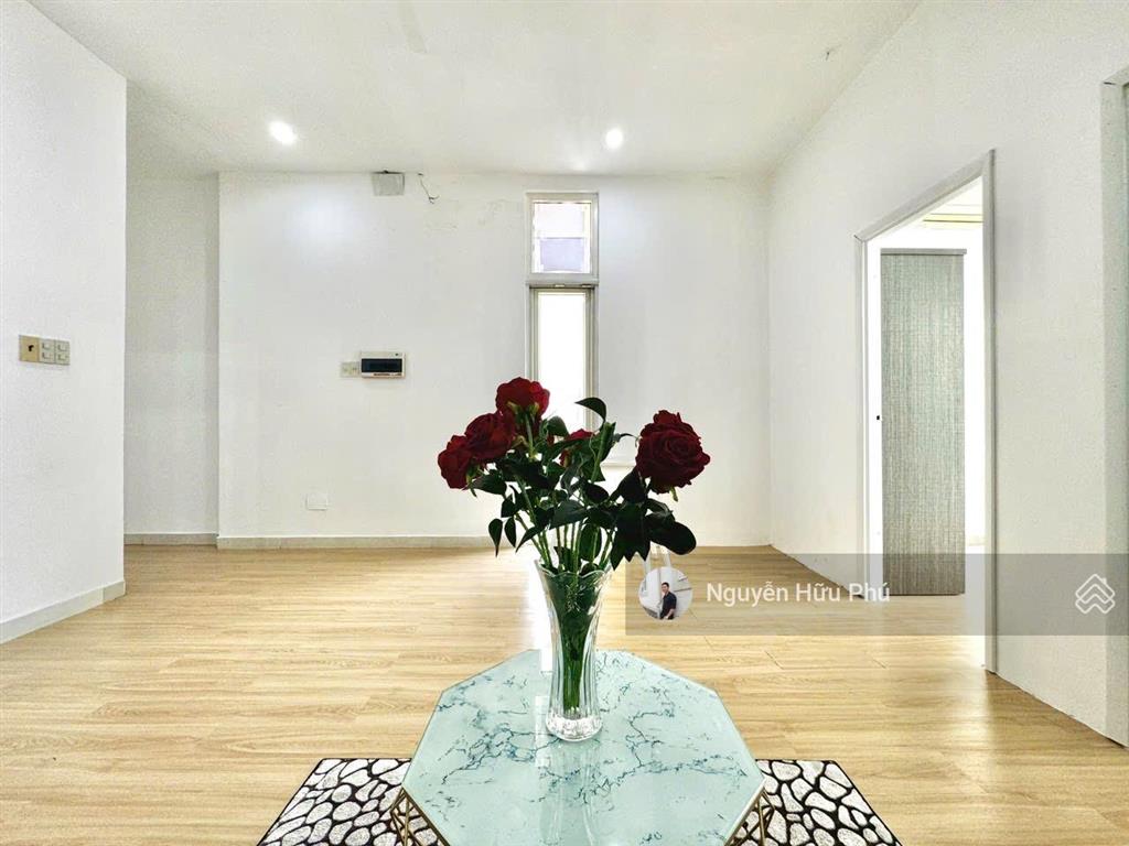 Cho thuê ch 2pn cửa sổ  balcony 65m2 full nt có mgr ngay nguyễn xí  bình thạnh  nơ trang long