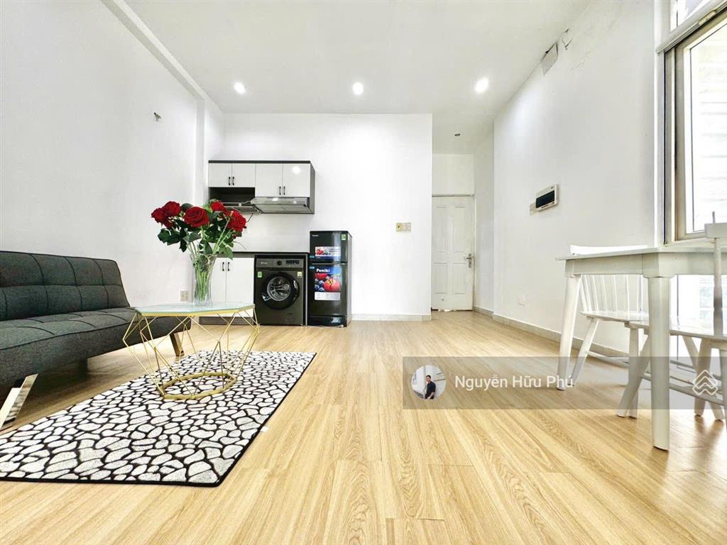 Cho thuê ch 2pn cửa sổ  balcony 65m2 full nt có mgr ngay nguyễn xí  bình thạnh  nơ trang long