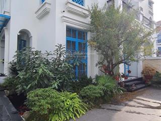 Cần bán gấp, giá cắt lỗ biệt thự biển full nội thất trung tâm bãi cháy, hạ long