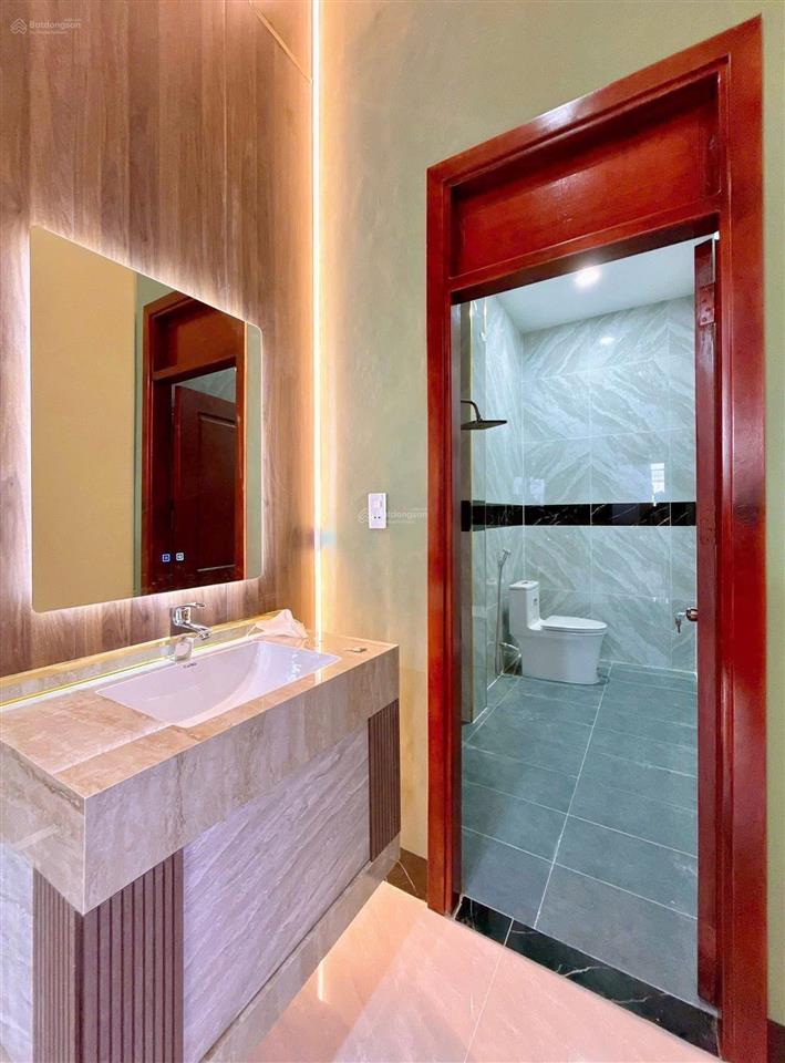 Giá 3 tỷ 770 dành cho khách hàng muốn an cư tuổi xế chiều, hẻm trần não, 68m2