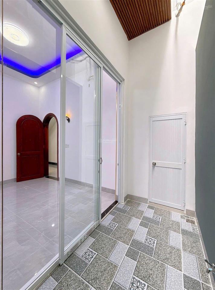 Giá 3 tỷ 770 dành cho khách hàng muốn an cư tuổi xế chiều, hẻm trần não, 68m2