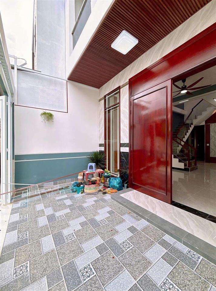 Giá 3 tỷ 770 dành cho khách hàng muốn an cư tuổi xế chiều, hẻm trần não, 68m2