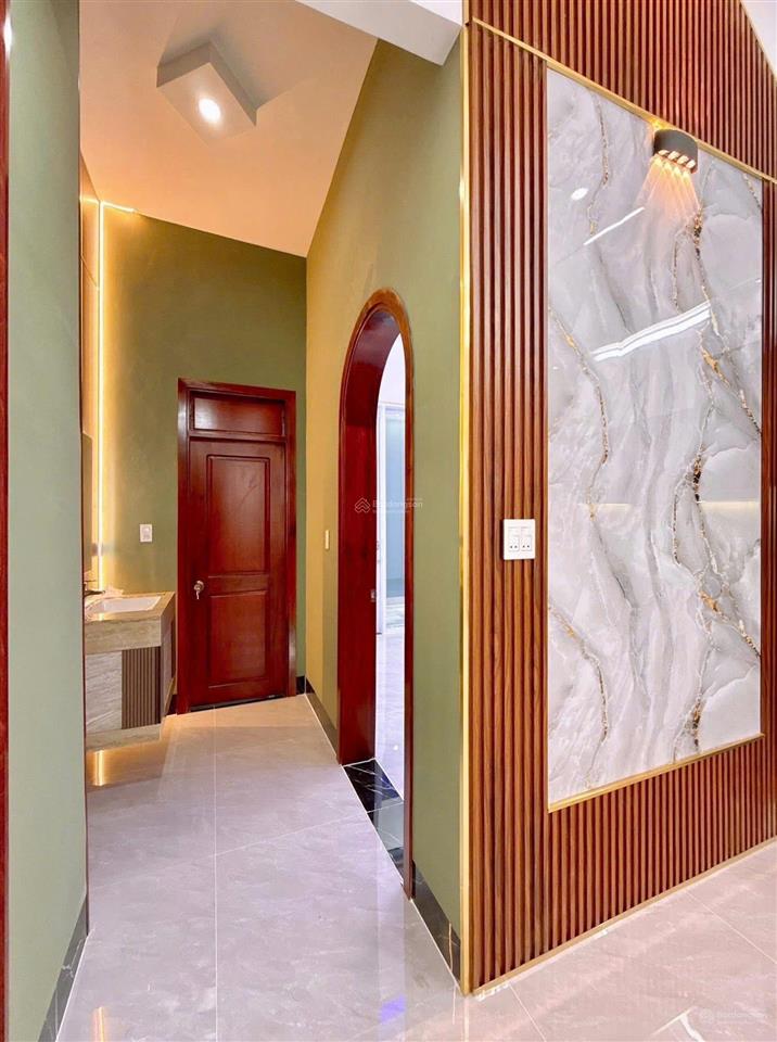 Giá 3 tỷ 770 dành cho khách hàng muốn an cư tuổi xế chiều, hẻm trần não, 68m2