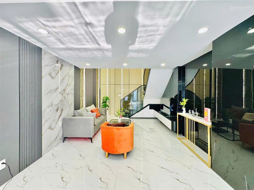 Nhà riêng tôn thất thuyết, quận 4, hàng hiếm 67m2, giá cực tốt 3 tỷ 880