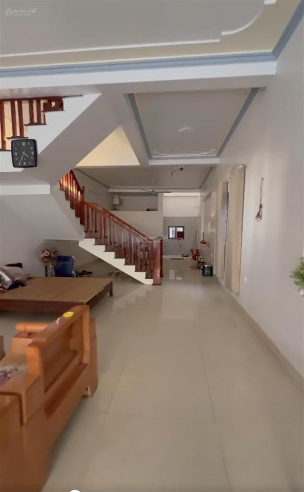 Nhà 3 tầng trục chính kinh doanh đường 3 ô tô tránh dt 100m2 giá 7,55 tỷ