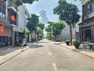 Chủ kẹt tiền bán gấp mảnh 300m² đường hùng vương giá 3tỷ, đối diện sen việt phú mỹ hưng