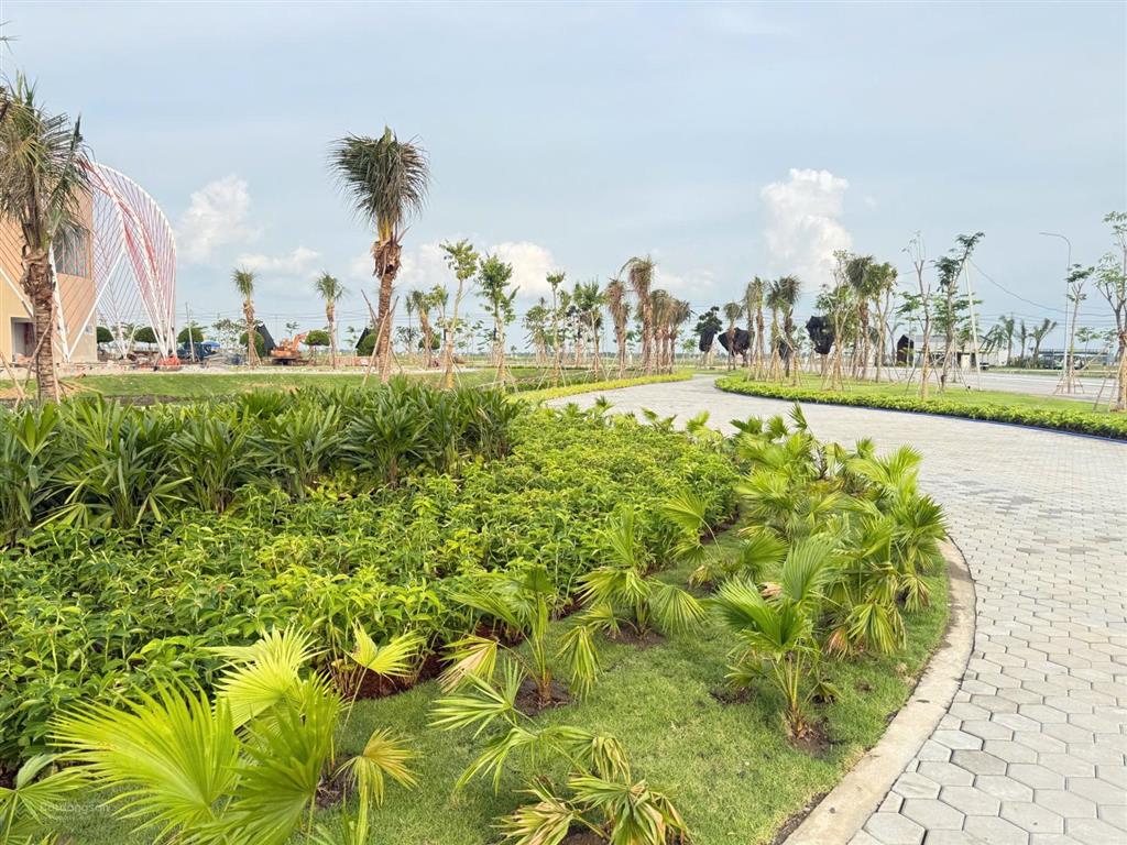 Mở bán đại đô thị dragon eden nằm trên mặt tiền đường 60m, gần vành đai 3, chiết khấu 18%, sổ sẵn