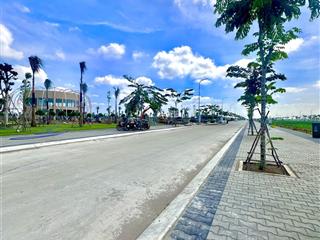 Bán gấp lô đất đẹp 93,6m2 đối diện công viên giá 3tỷ270 ngay đại lộ võ văn kiệt nối dài