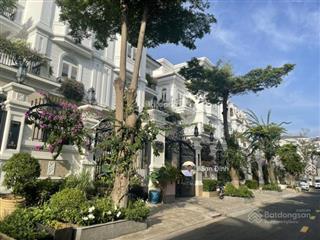 Chính chủ bán căn biệt thự city land nguyễn thị thập full nội thất đẳng cấp 5 sao giá chỉ 42.5 tỷ