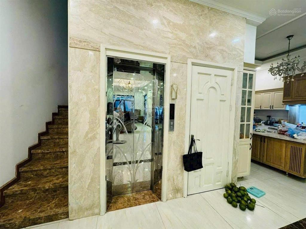 Bán biệt thự kdc tấn trường q.7, 8x18.5m2, trệt+ 3 lầu giá 25 tỷ, sổ hồng riêng,  0901 424 ***