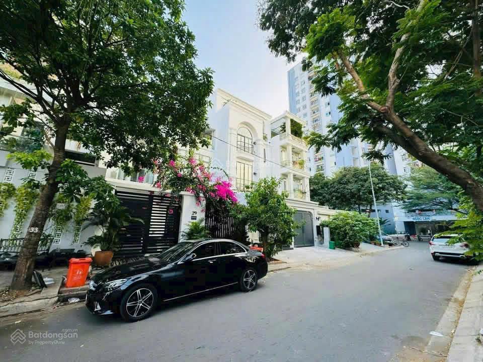 Bán biệt thự kdc tấn trường q.7, 8x18.5m2, trệt+ 3 lầu giá 25 tỷ, sổ hồng riêng,  0901 424 ***