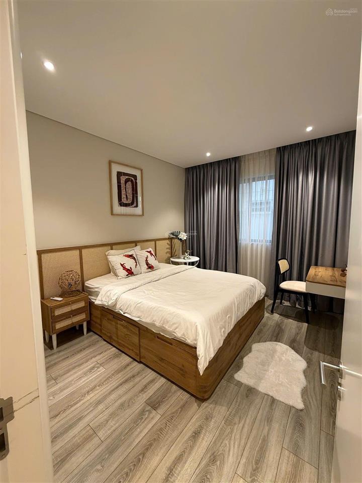 Bán biệt thự nine south nhà bè, trệt + 2 lầu  4pn 4wc, 260m2, giá 21 tỷ,  0901 424 *** mr. sơn