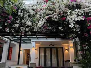 Bán biệt thự nine south nhà bè, trệt +2 lầu  4pn 4wc, 260m2, giá 21 tỷ,  0901 424 *** mr.sơn