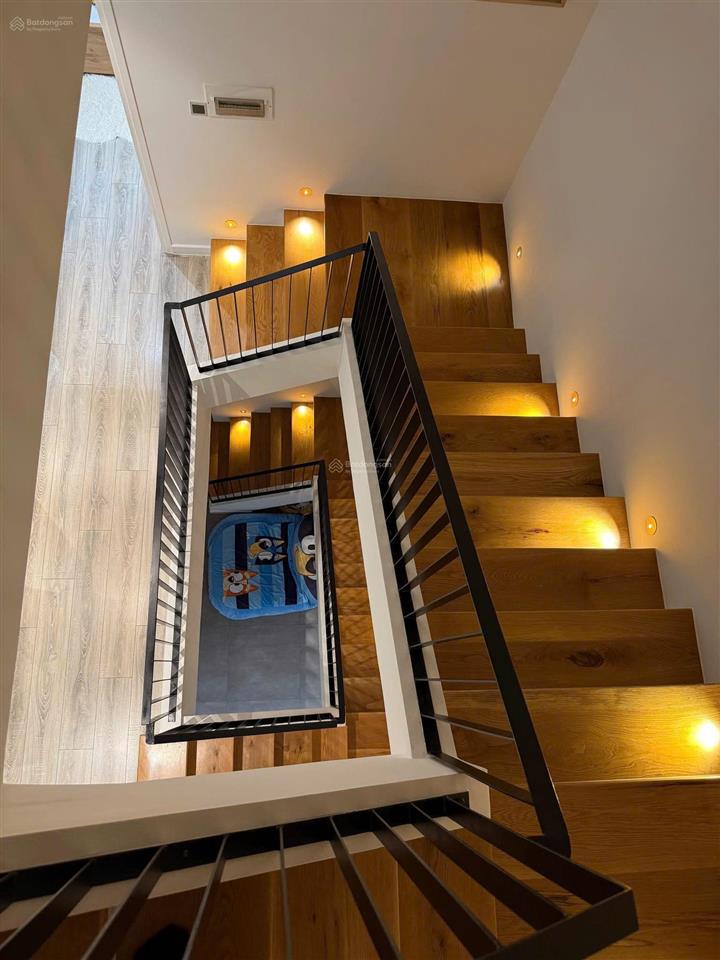 Bán biệt thự nine south nhà bè, trệt + 2 lầu  4pn 4wc, 260m2, giá 21 tỷ,  0901 424 *** mr. sơn