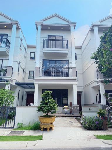 Chính chủ cần bán gấp căn bt nine south, dt 7x20m, xd trệt 2 lầu, đông nam, shr, giá 17 tỷ