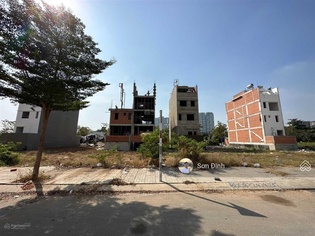 Bán gấp bt q7 riverside đào trí, lô nội bộ 7 tỷ giá đất, dt 5x18m 0901 424 ***