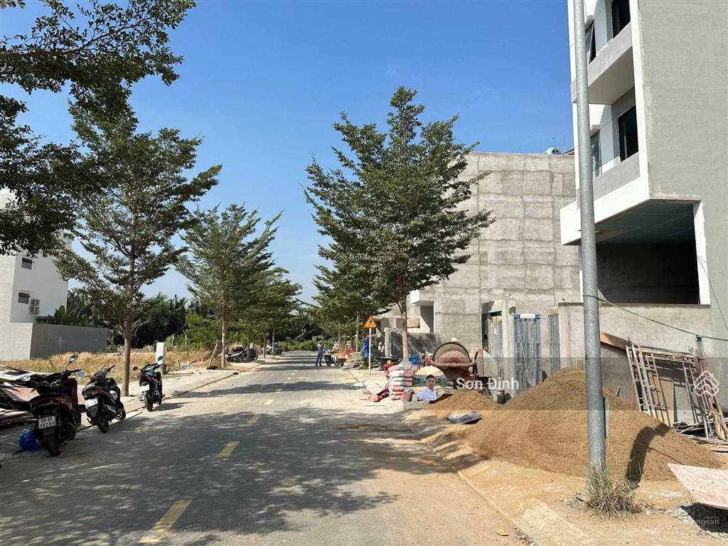Bán gấp bt q7 riverside đào trí, lô nội bộ 7 tỷ giá đất, dt 5x18m 0901 424 ***