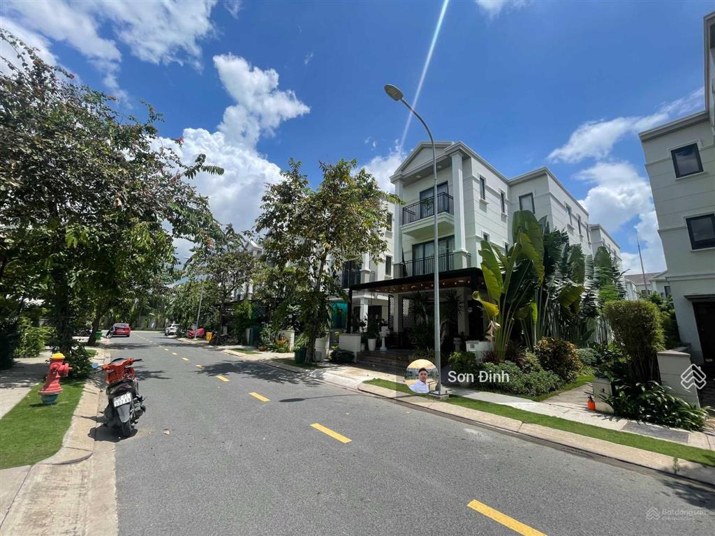 Bán biệt thự nine south giá tốt khu vực dt 7x20m 10x20m giá 16 tỷ/căn giá thật.  0901 424 ***