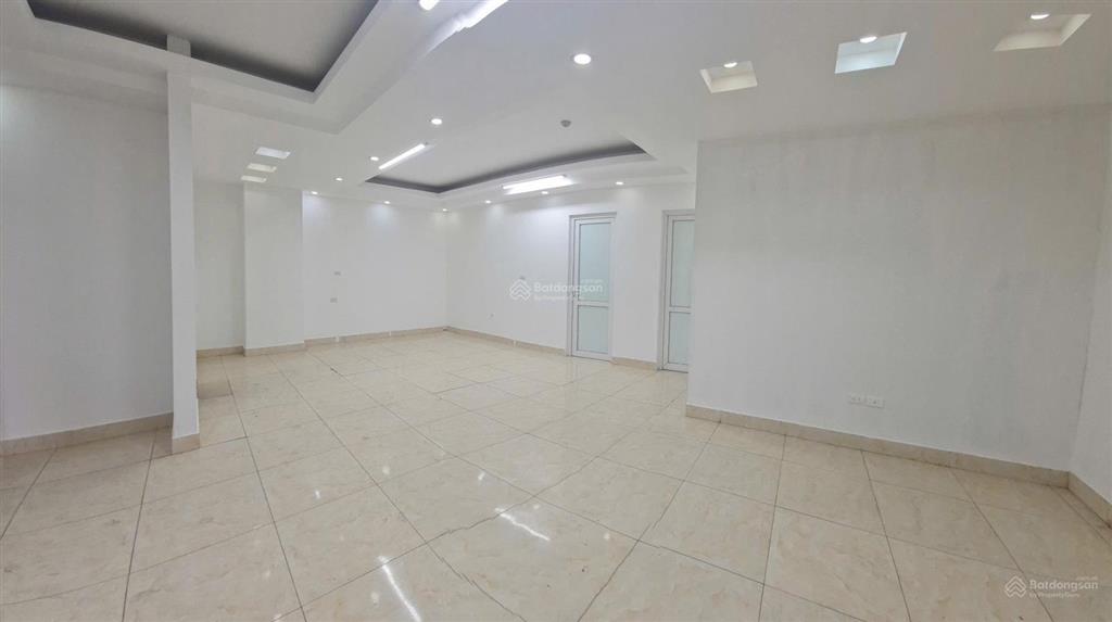 Cho thuê văn phòng tại đường đội cấn, phường ngọc hà từ 45 m², giá 10 triệu,