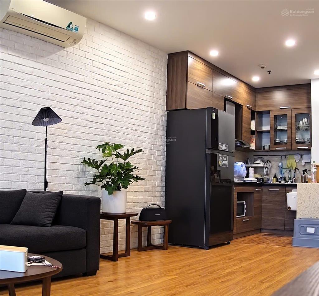 Cho thuê căn hộ chung cư berriver 71m2, 2pn, 1wc tại ngõ 390, nguyễn văn cừ, long biên, 13,5 triệu