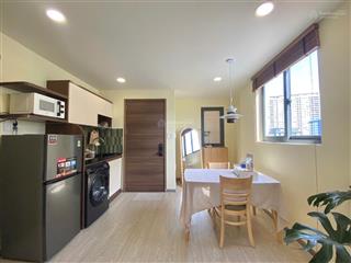 Căn hộ mini siêu tiện nghi siêu thoáng , đủ nội thất. thang máy hầm xe , ngay trung tâm bình thạnh