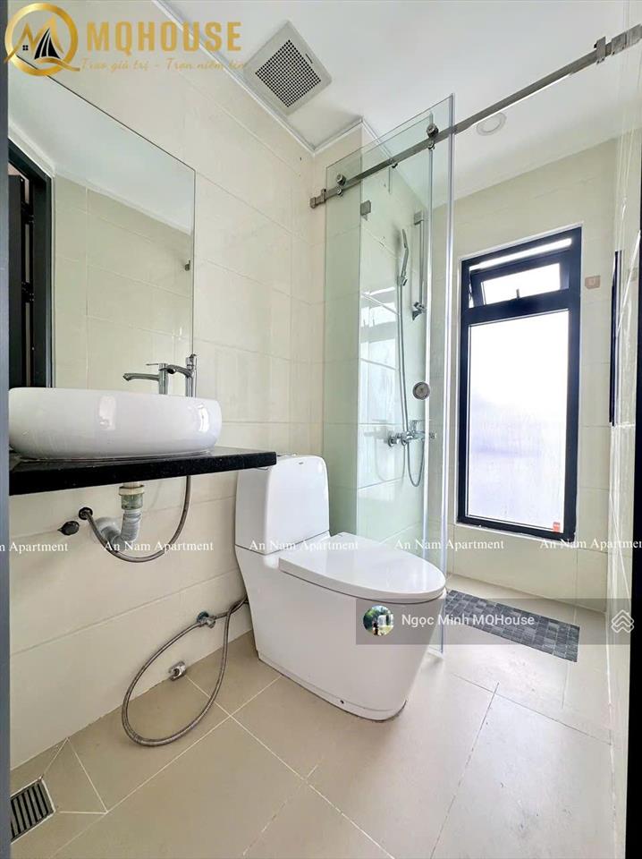 Studio 1pn  tách bếp ban công rộng 45m2 siêu mới. nhà có thang máy hầm xe, ở liền được. chỉ 8tr5