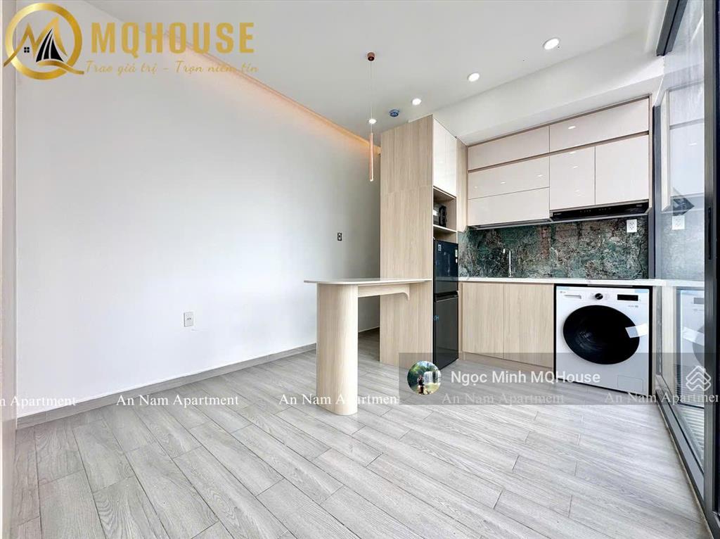 Studio 1pn  tách bếp ban công rộng 45m2 siêu mới. nhà có thang máy hầm xe, ở liền được. chỉ 8tr5