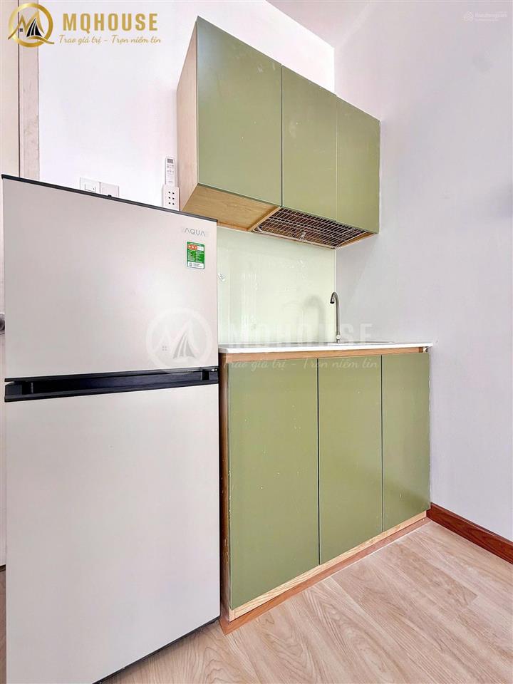 Cho thuê studio ban công 35m2 mới tinh ngay lê văn sỹ. trống sẵn có thể ở được liền, chỉ 7tr