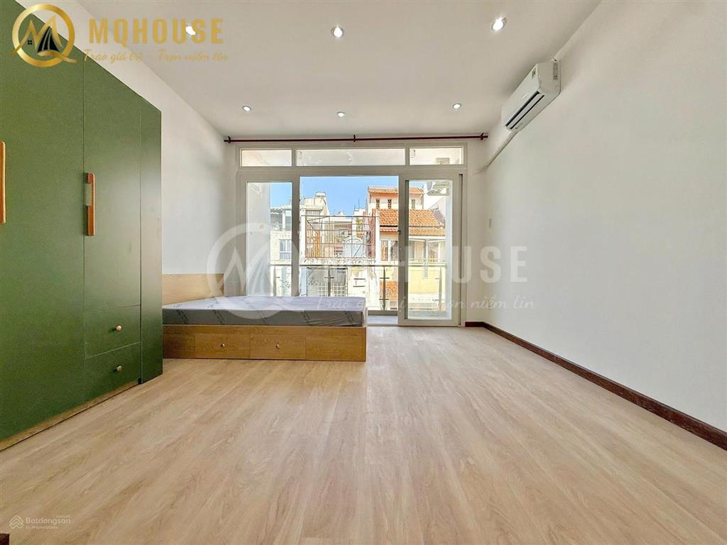 Cho thuê studio ban công 35m2 mới tinh ngay lê văn sỹ. trống sẵn có thể ở được liền, chỉ 7tr