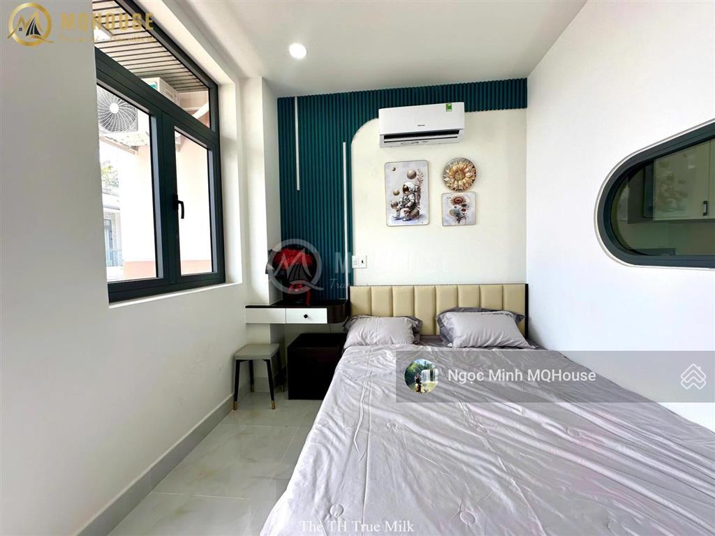 Khai trương nhà mới xây 100%, căn hộ 1pn tách bếp. nội thất đầy đủ, mg riêng. có bãi oto ngay nhà