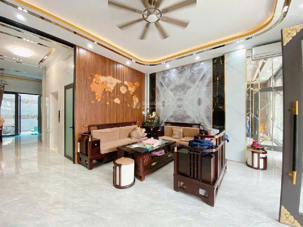 Bán kín mà gấp nhà quang trung gò vấp 120m2 hầm thang máy 7 tầng 9pn 9wc nở hậu có bãi xe hơi 24 tỷ