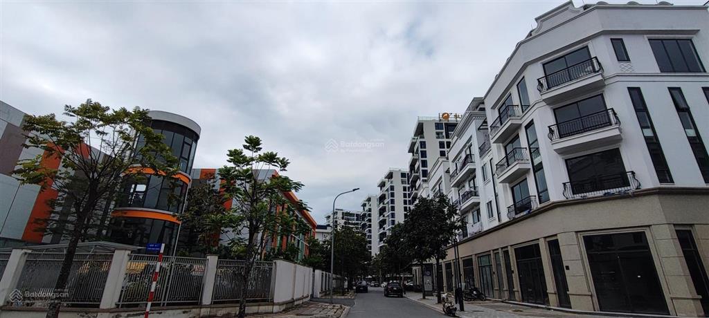 Bán biệt thự the diamond point phúc đồng long biên, ô tô tránh, kinh doanh, 105m2, 5tầng, 42 tỷ