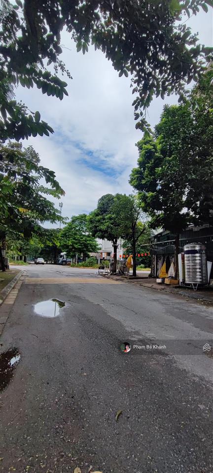 Bán biệt thự thượng thanh, long biên, 105m2, 4t, mt 6.8m, 28.3 tỷ có tl