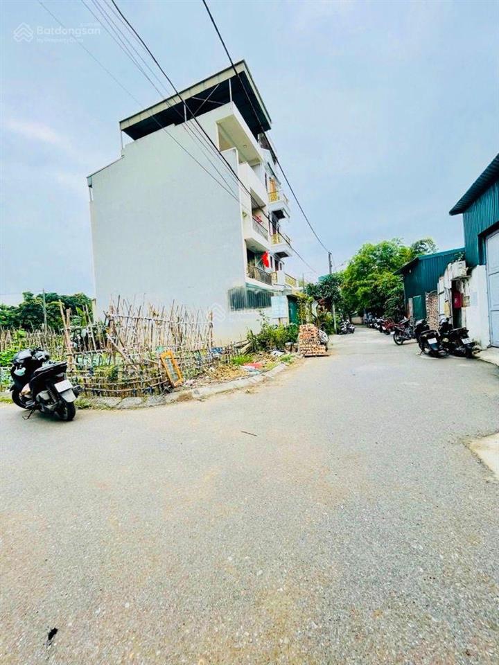 Bán đất đấu giá thạch bàn, long biên, vỉa hè, ô tô tránh, dt80m2, mt5m, 13.6 tỷ