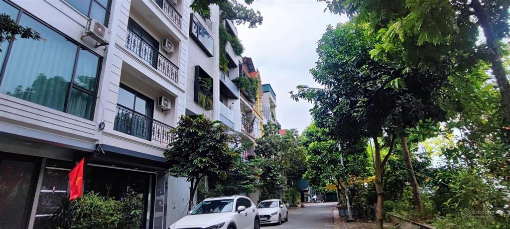 Bán nhà phạm khắc quảng, giang biên, vỉa hè, kinh doanh 75m2, 6tầng, 23.2 tỷ