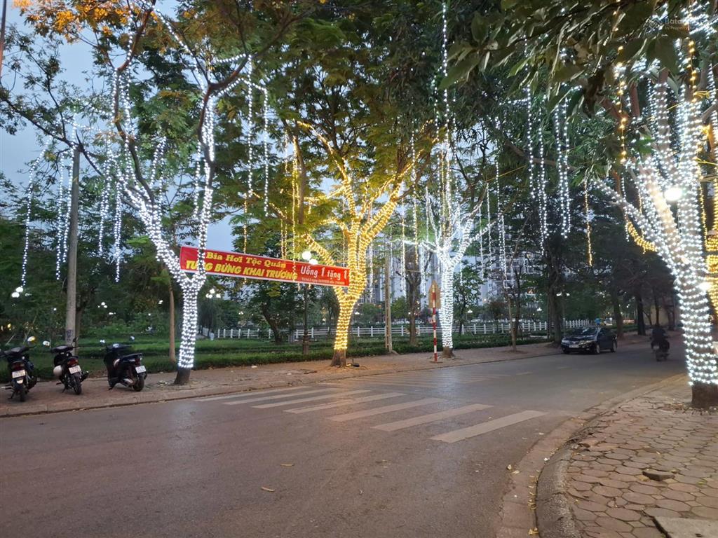 Bán biệt thự sài đồng long biên, vỉa hè ô tô tránh kinh doanh 180m2, 4 tầng, mt12m, 49.9 tỷ