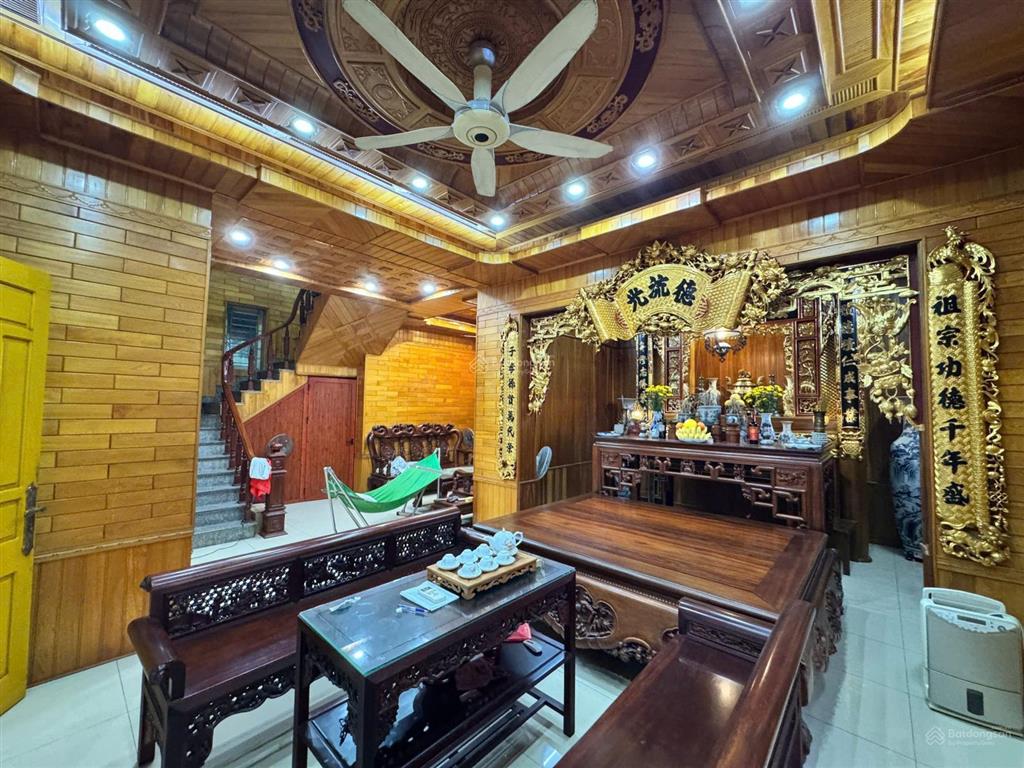 Bán biệt thự sài đồng long biên, vỉa hè ô tô tránh kinh doanh 180m2, 4 tầng, mt12m, 49.9 tỷ