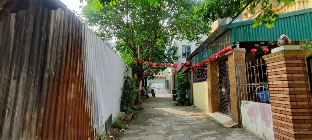 Bán đất bát khối long biên, ô tô tránh, 75m2, mt4.2m, 10.9 tỷ.