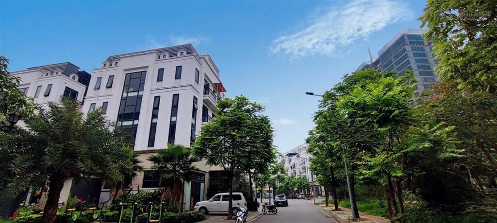 Bán biệt thự the diamond point phúc đồng, vỉa hè, kinh doanh 145m2, 5 tầng x 7.8m, 52.5 tỷ.