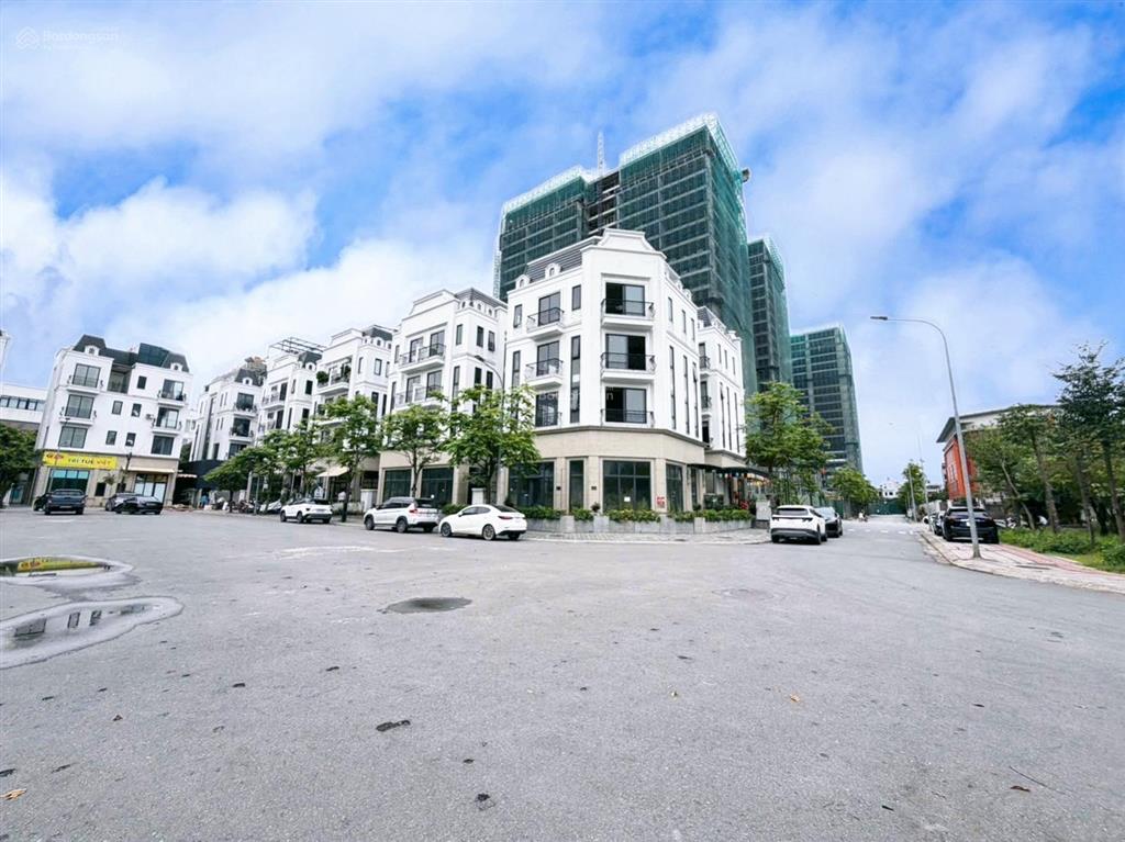 Bán biệt thự the diamond point phúc đồng, vỉa hè, kinh doanh 145m2, 5 tầng x 7.8m, 52.5 tỷ.