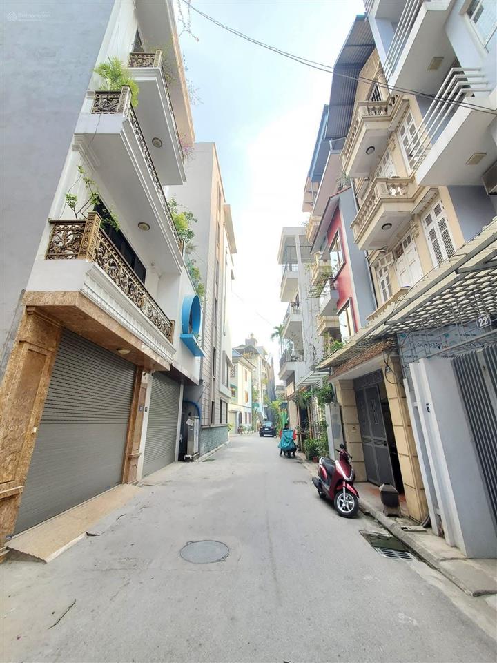 Bán đất tặng nhà gia thụy, long biên, phân lô, ô tô, 150m2, 31 tỷ có thương lượng.