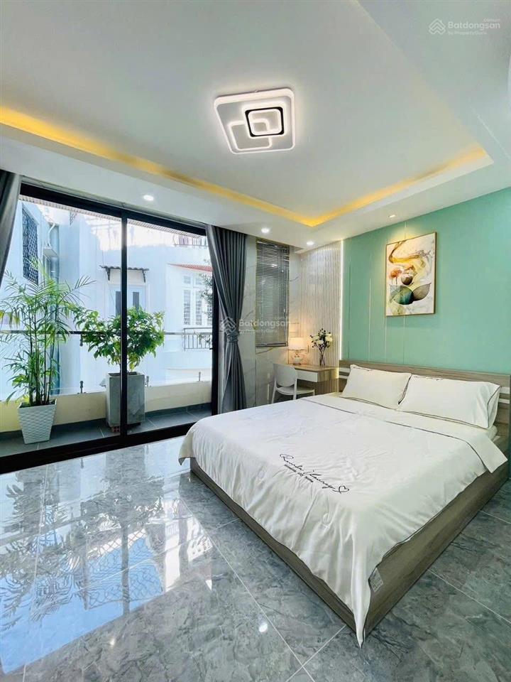 Bán nhà giá ngộp 3,9 tỷ/72m2  nguyễn gia trí  gần ngã 4 hàng xanh, ôtô đậu trong nhà, sổ riêng