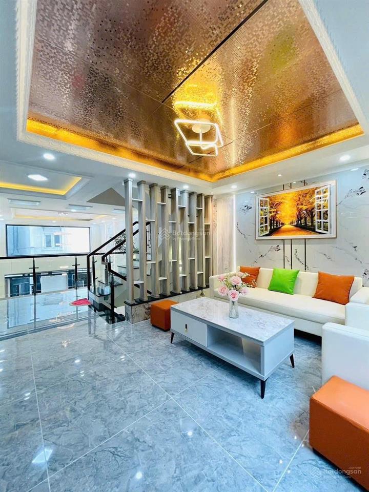 Bán nhà giá ngộp 3,9 tỷ/72m2  nguyễn gia trí  gần ngã 4 hàng xanh, ôtô đậu trong nhà, sổ riêng