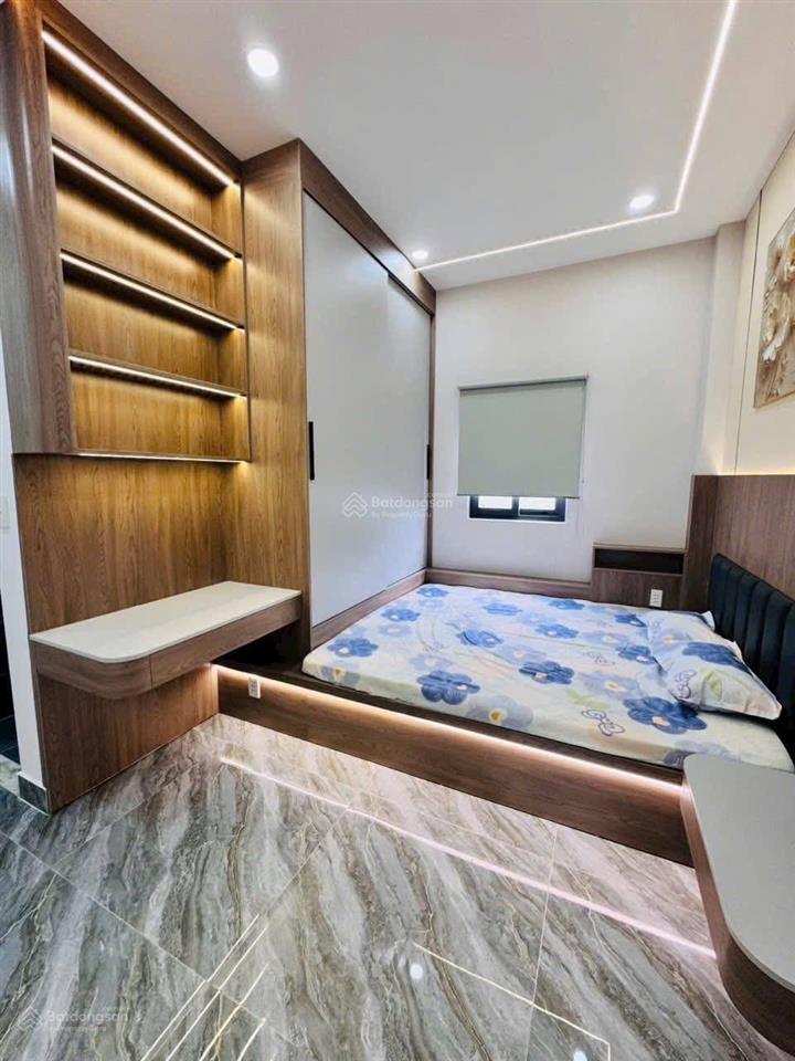 Bán nhà giá ngộp 4,5 tỷ/65m2  điện biên phủ q3  ô tô trong nhà , đang cho thuê 26tr, sổ riêng