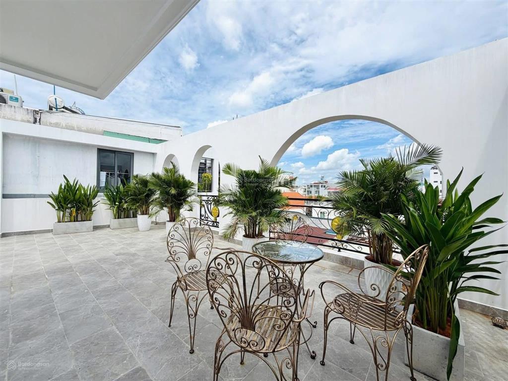 Bán nhà giá ngộp 3,5 tỷ/67,5m2  phan xích long  ô tô trong nhà, đang cho thuê 23tr, sổ riêng