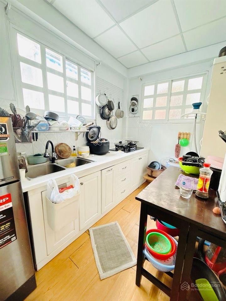 Hiếm 28m2 3 tầng nhỉnh 3ty ngay ngã tư hàng xanh 5p qua quận 1