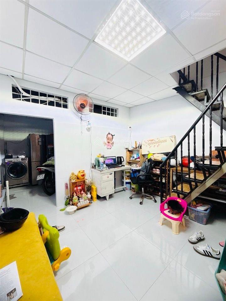 Hiếm 28m2 3 tầng nhỉnh 3ty ngay ngã tư hàng xanh 5p qua quận 1