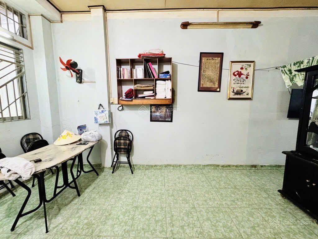 Nhà cũ tiện xây mới  xe hơi tới nhà ngay cầu bông  48m2  2 mặt hẻm trước sau  ngang đẹp gần 4m