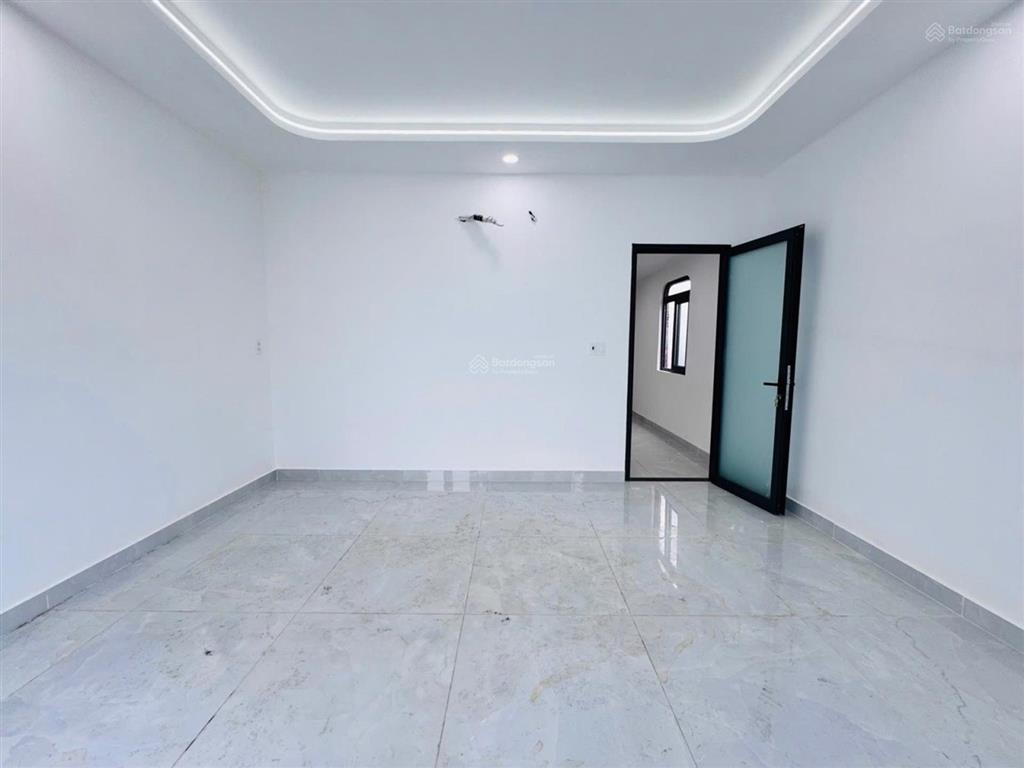 Ngay chợ bà chiểu  hẻm trước nhà 6m  50m2  6.5ty  sát mặt tiền 3pn ngang 5m  862386951